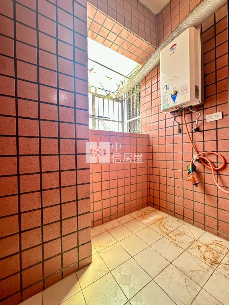 忠貞國小超值三房房屋室內格局與周邊環境