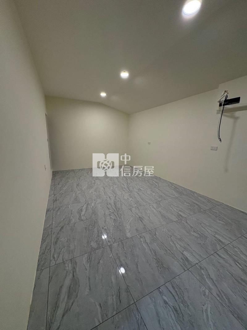 塩水全新整理車墅房屋室內格局與周邊環境