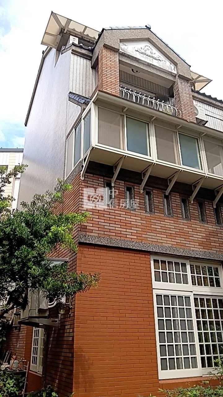 桃園透天電梯別墅三閤院房屋室內格局與周邊環境