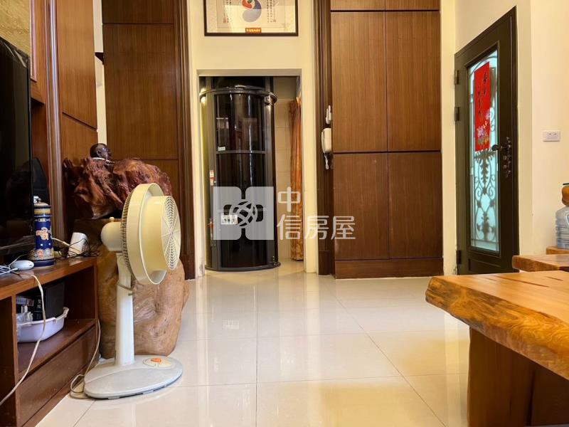 桃園透天電梯別墅三閤院房屋室內格局與周邊環境