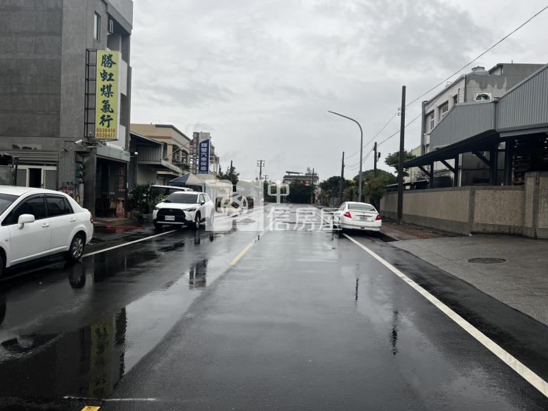 新營全新美透天B1房屋室內格局與周邊環境