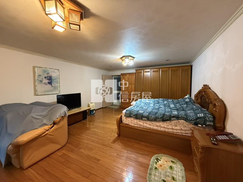 南崁特力屋旁透天房屋室內格局與周邊環境