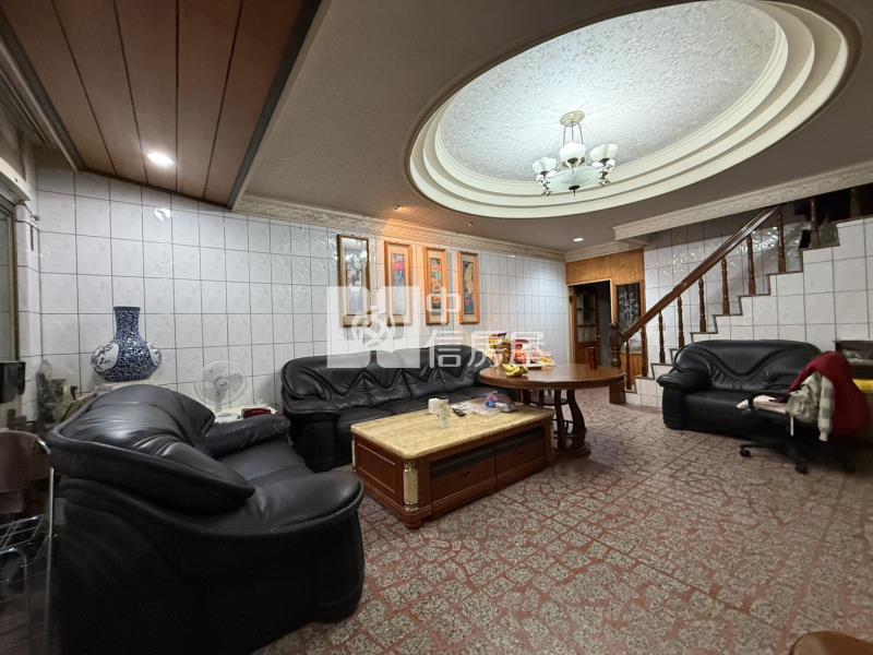 南崁特力屋旁透天房屋室內格局與周邊環境