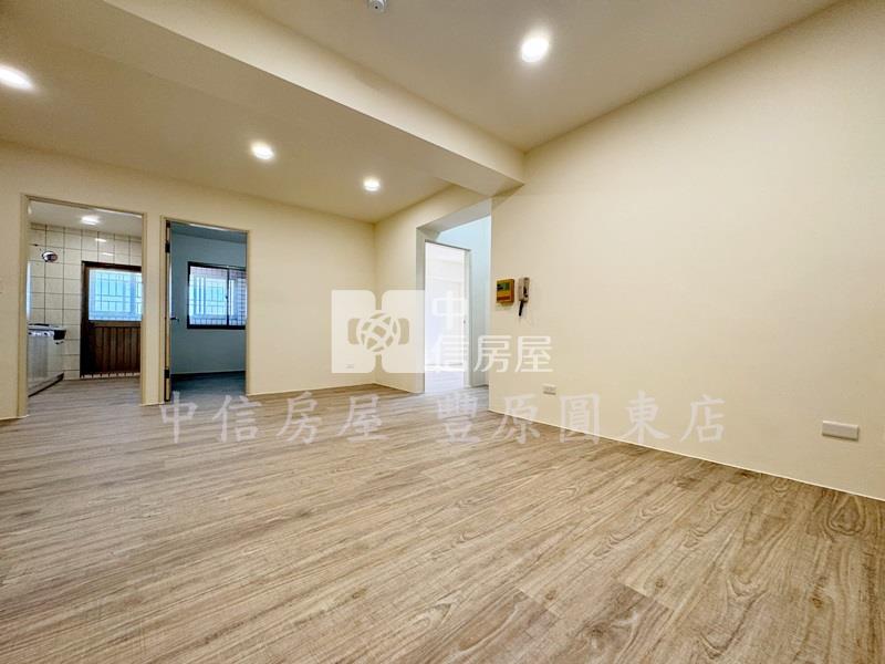中清美三房車房屋室內格局與周邊環境
