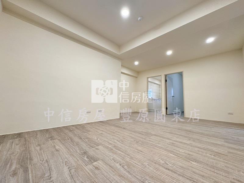 中清美三房車房屋室內格局與周邊環境