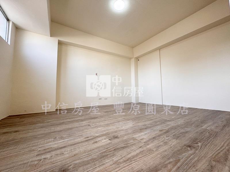 中清美三房車房屋室內格局與周邊環境