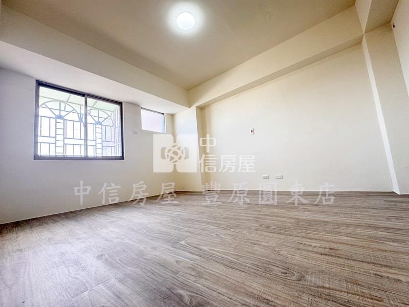 中清美三房車房屋室內格局與周邊環境