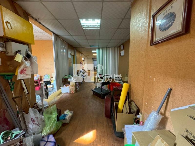 新光三越芳鄰懷舊透天房屋室內格局與周邊環境