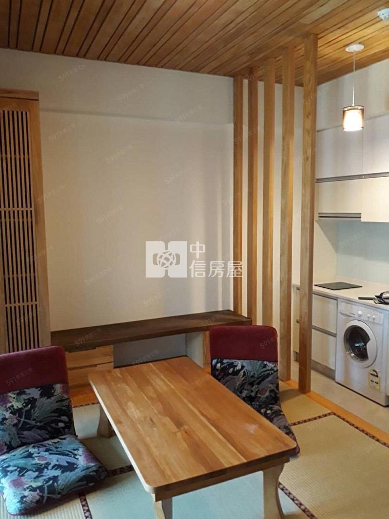 近轉運站大泳池和風湯屋房屋室內格局與周邊環境