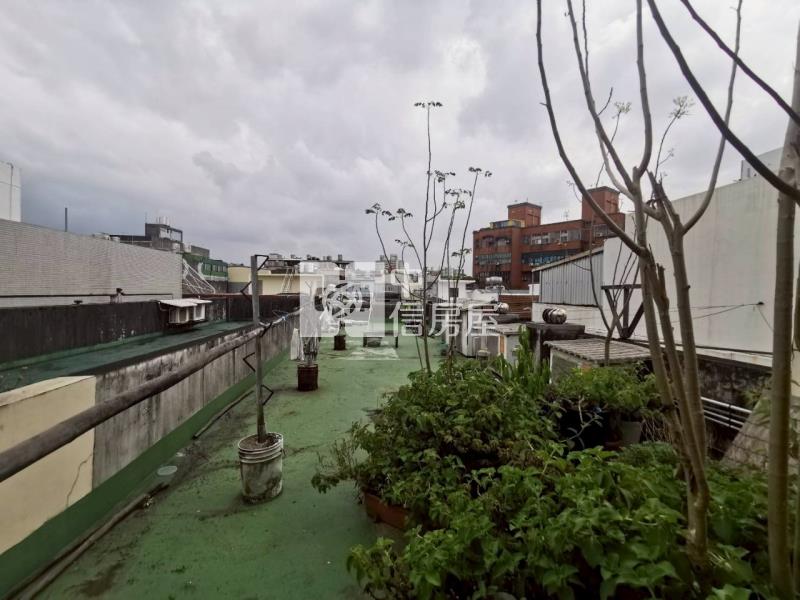 近中壢車站大地坪電梯透店房屋室內格局與周邊環境
