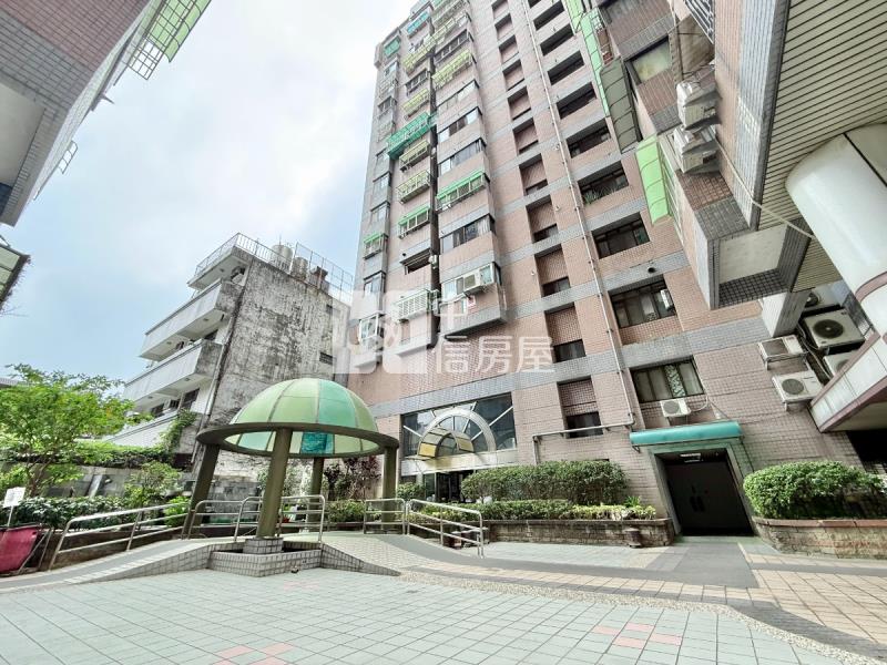 雙語學區衛浴開窗邊間大兩房車位房屋室內格局與周邊環境