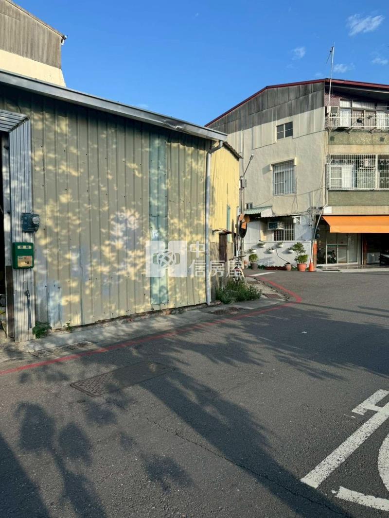 高潛力三面臨路店面房屋室內格局與周邊環境