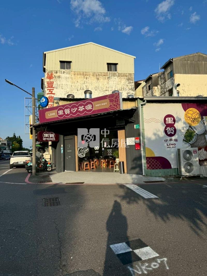 高潛力三面臨路店面房屋室內格局與周邊環境