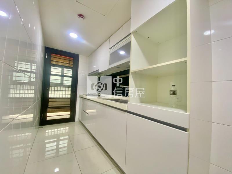 三井好市多輕屋齡大3房+雙平車房屋室內格局與周邊環境