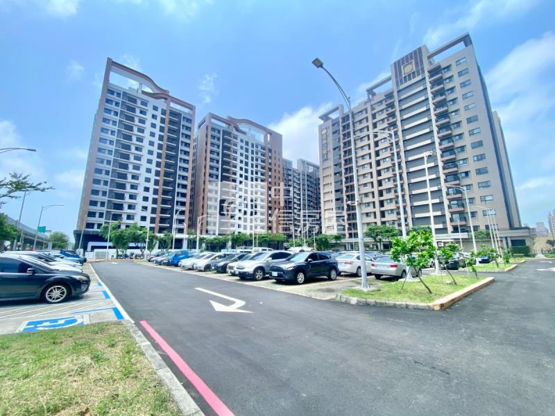 三井好市多輕屋齡大3房+雙平車房屋室內格局與周邊環境