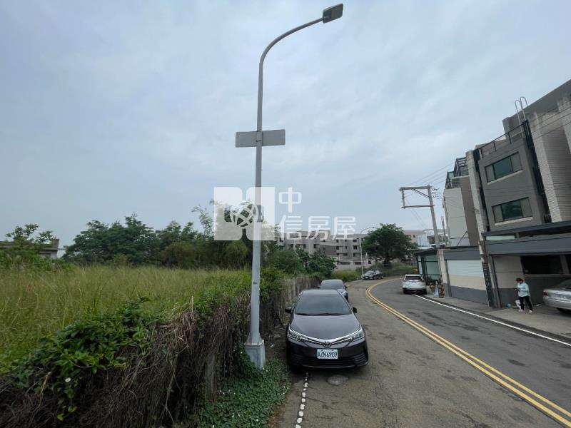龍井交流道住二建地IV房屋室內格局與周邊環境