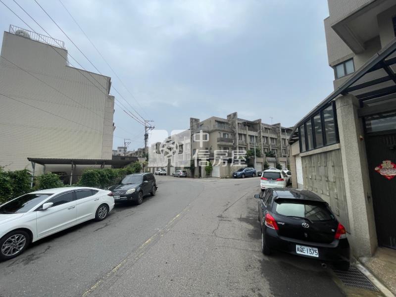 龍井交流道住二建地II房屋室內格局與周邊環境