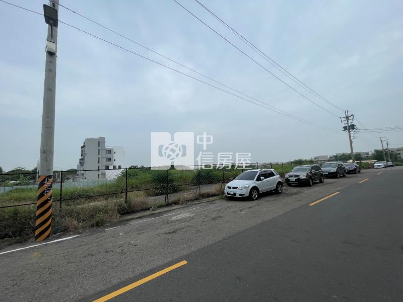 龍井交流道住二建地III房屋室內格局與周邊環境