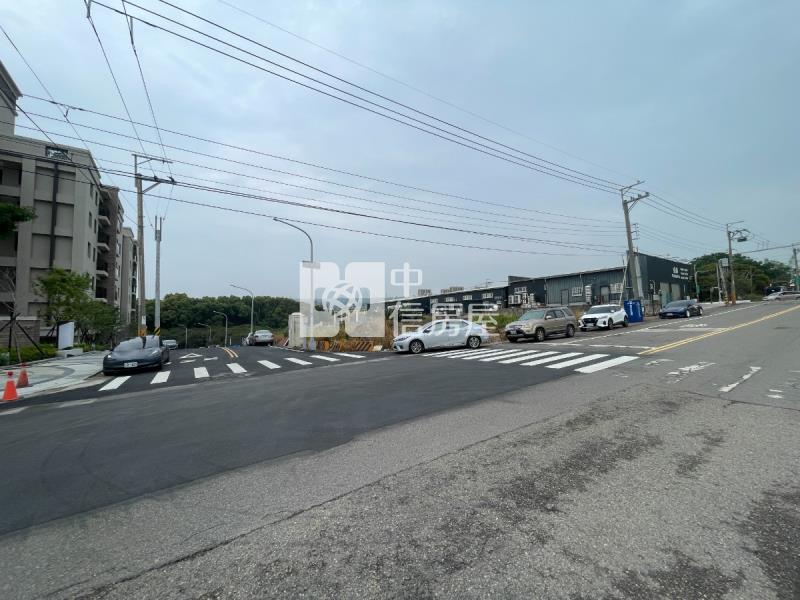 龍井交流道住二建地VI房屋室內格局與周邊環境