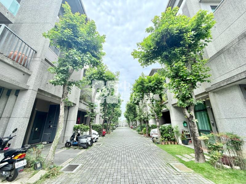74大毅建設震後邊間管理美別墅房屋室內格局與周邊環境