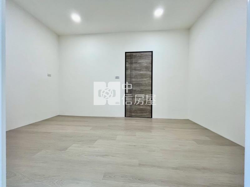 長億精裝五房美墅房屋室內格局與周邊環境