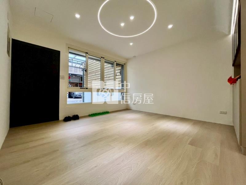長億精裝五房美墅房屋室內格局與周邊環境