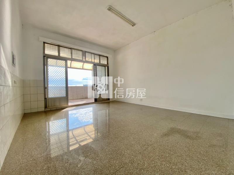 清水區大地坪大空間近百坪透天房屋室內格局與周邊環境