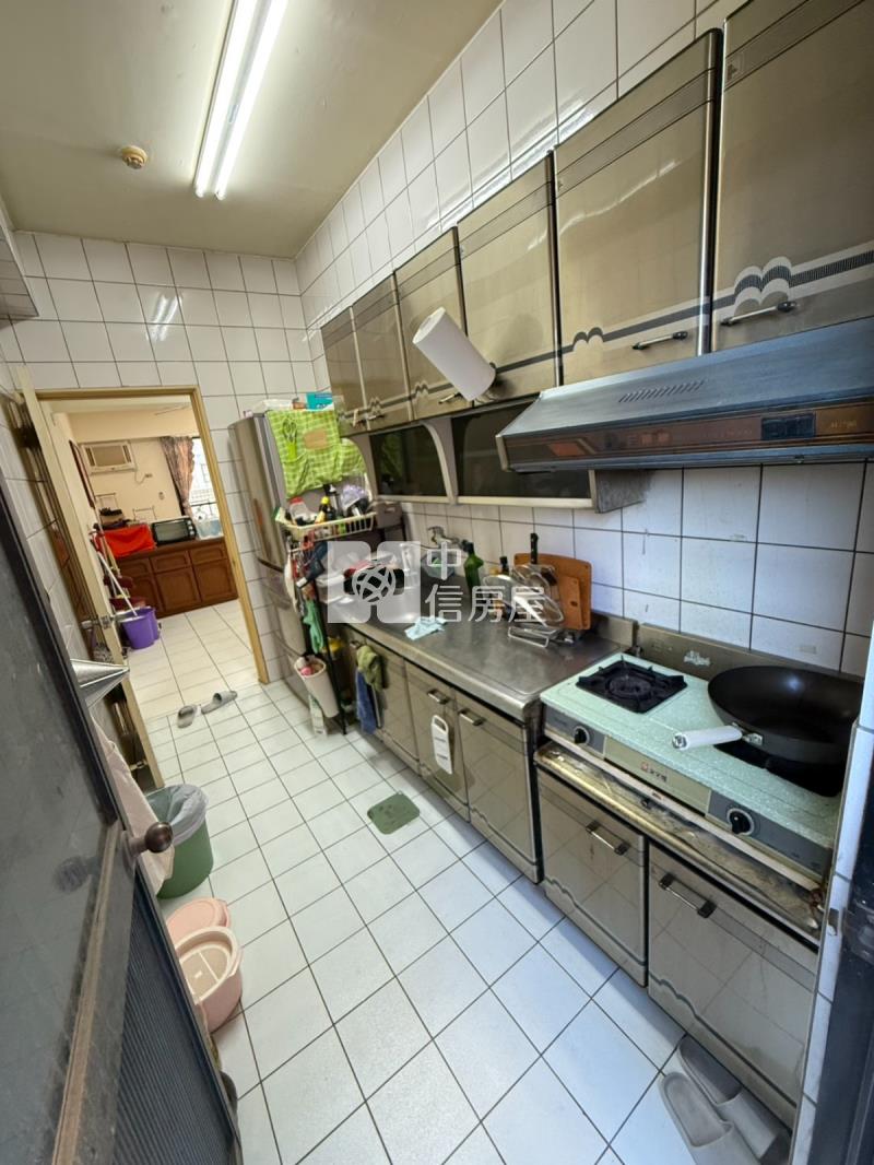 近中山醫台中高工旁三房美屋房屋室內格局與周邊環境