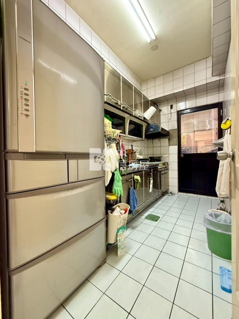 近中山醫台中高工旁三房美屋房屋室內格局與周邊環境