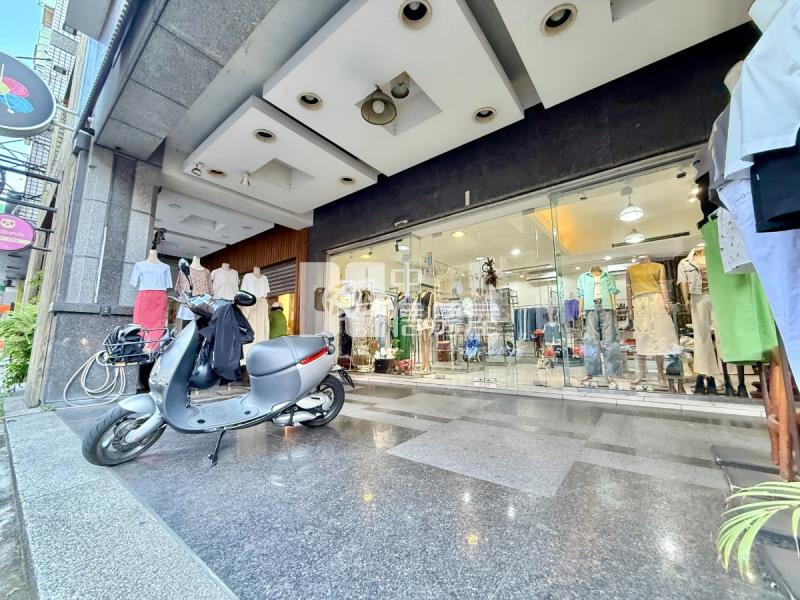 正精誠路上1+2樓大面寬店面房屋室內格局與周邊環境