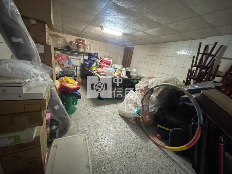 二中學區商圈店套房屋室內格局與周邊環境