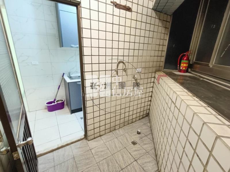 華勛市場機能佳電梯3房房屋室內格局與周邊環境