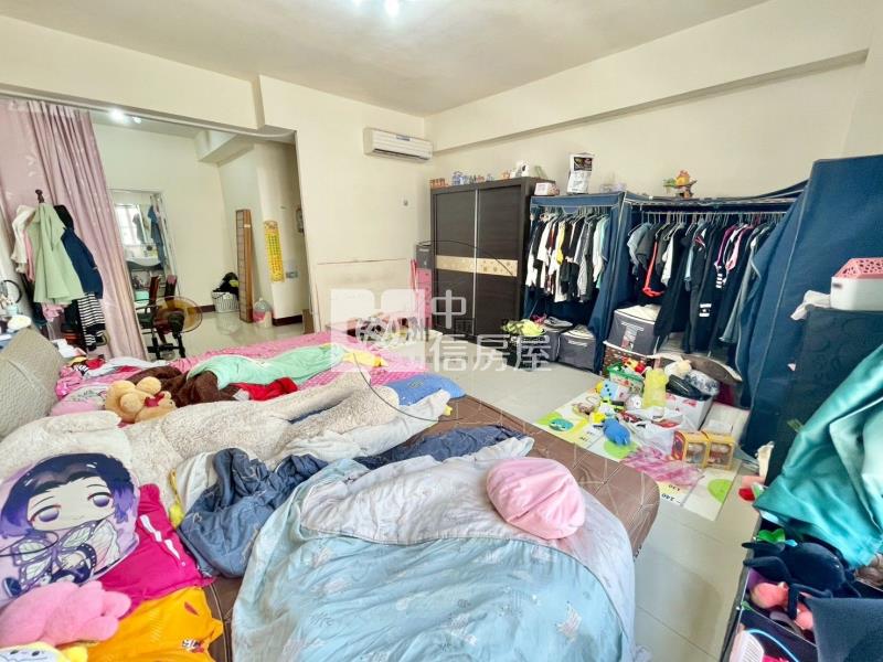 楊梅大學湖畔邊間4房美透天房屋室內格局與周邊環境