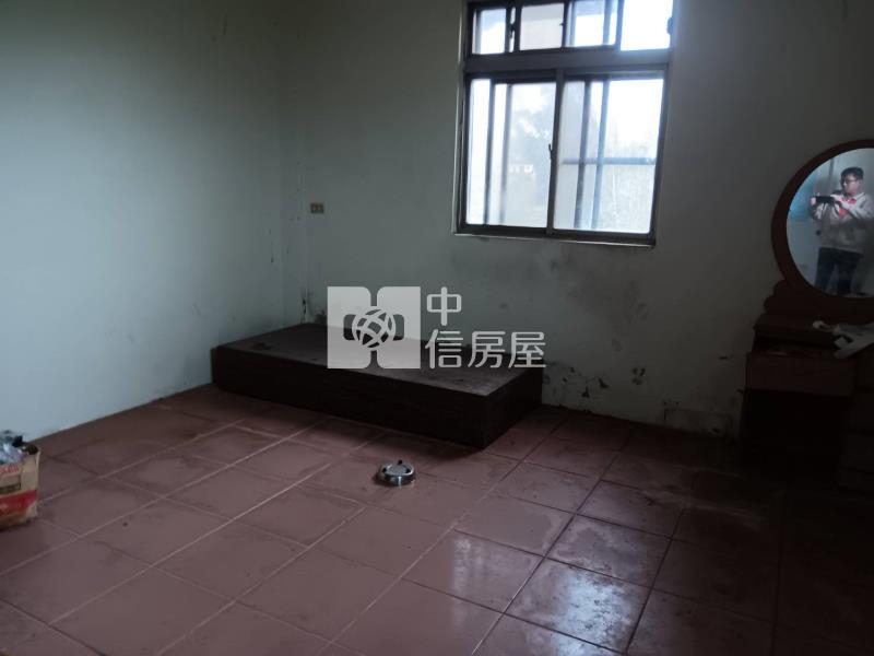 都計內農地送農舍房屋室內格局與周邊環境