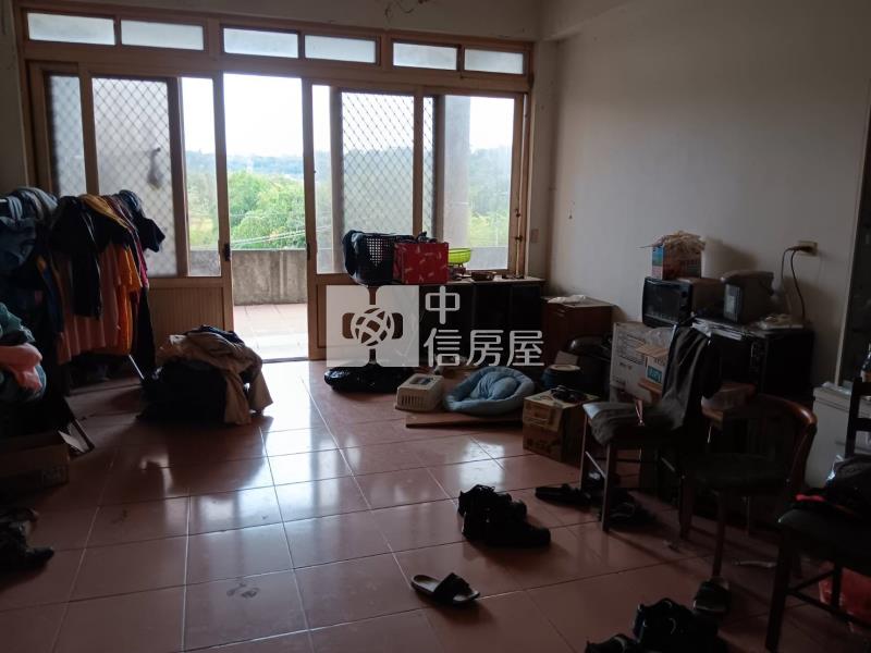都計內農地送農舍房屋室內格局與周邊環境
