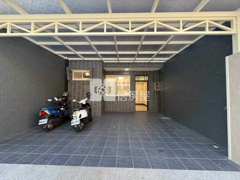 樹孝雙車透天房屋室內格局與周邊環境