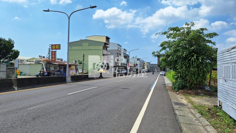 新市中信科大20米路面農地房屋室內格局與周邊環境