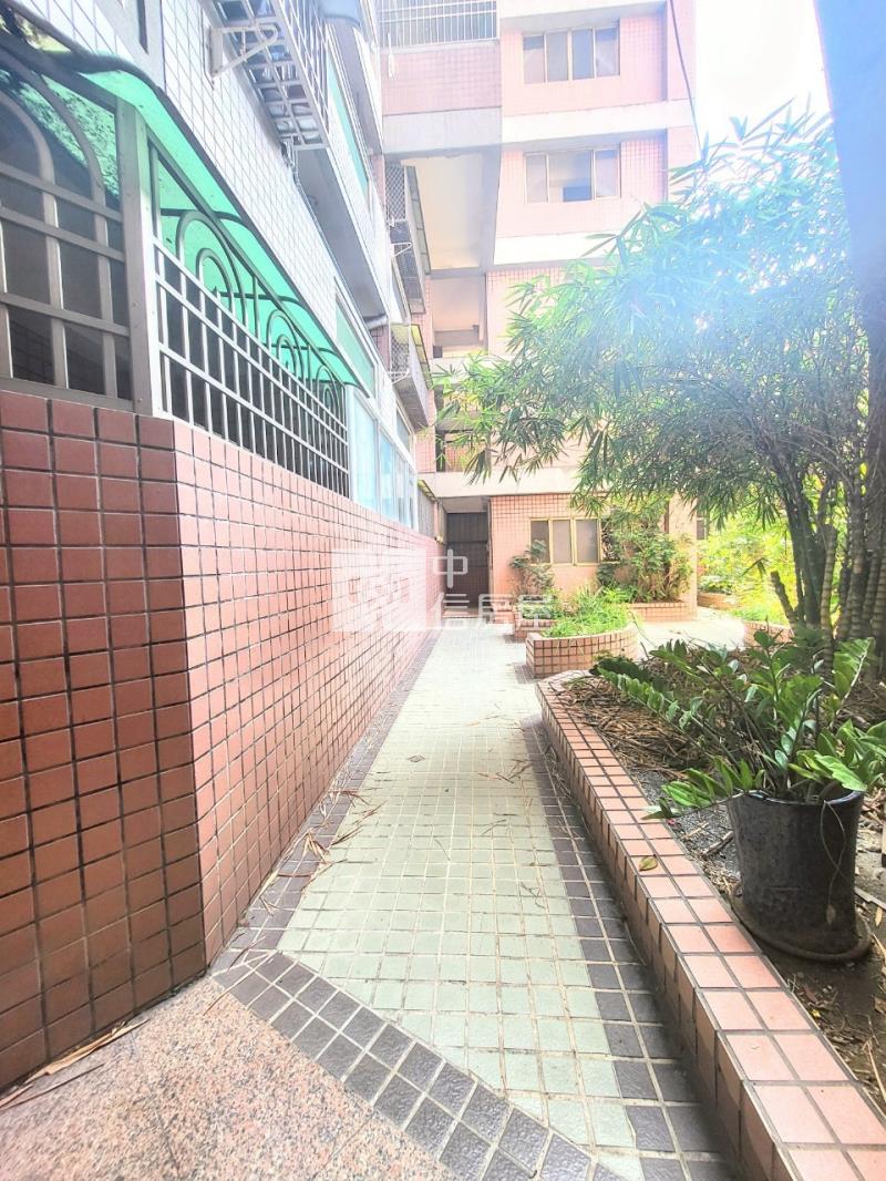 世賢國小旁車位3+1房房屋室內格局與周邊環境