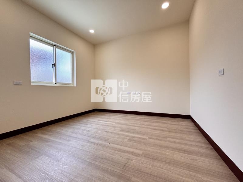 樹孝商圈*雙車別墅房屋室內格局與周邊環境