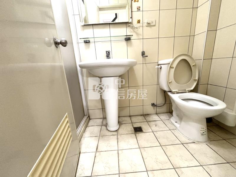 【奔馳】羅丹美墅房屋室內格局與周邊環境