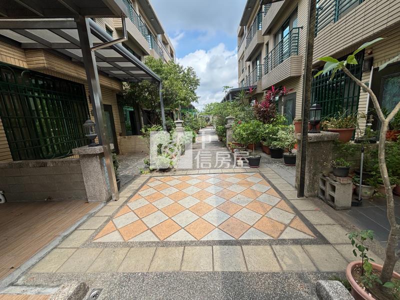 【奔馳】羅丹美墅房屋室內格局與周邊環境