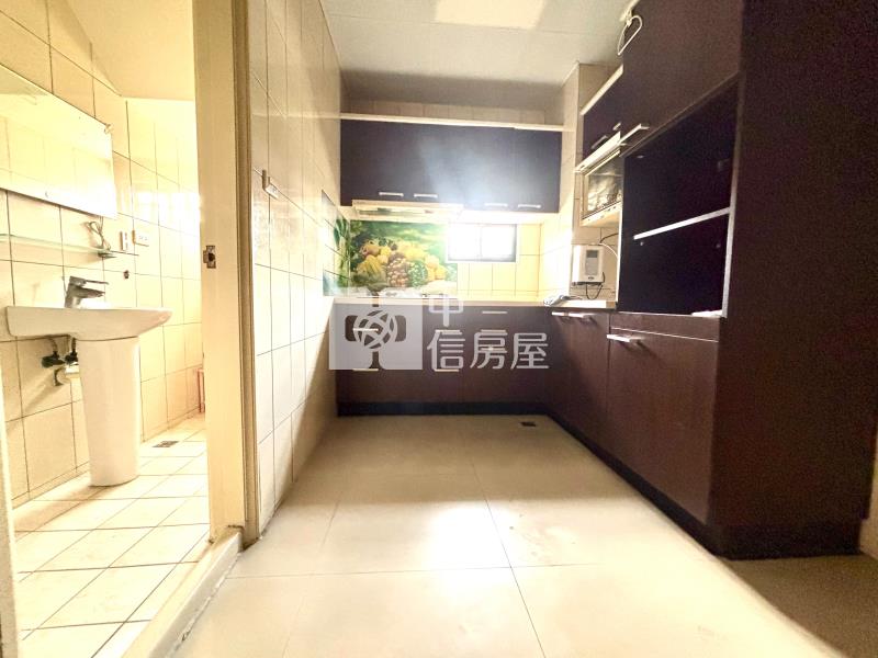【奔馳】羅丹美墅房屋室內格局與周邊環境