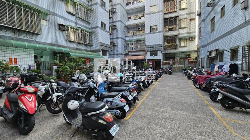 南崁交流道收租5房房屋室內格局與周邊環境