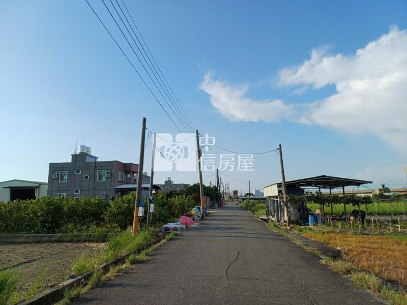 阿蓮近高鐵溫室美農地房屋室內格局與周邊環境