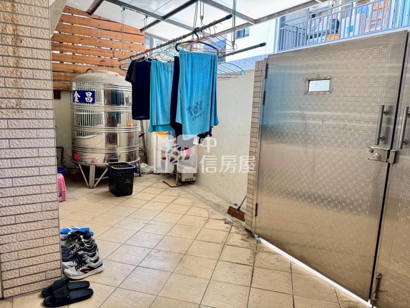 頭家學區近機捷日系透天房屋室內格局與周邊環境