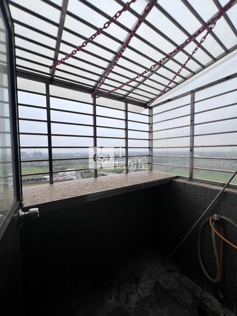 【奔馳】大皇冠景觀3房車房屋室內格局與周邊環境