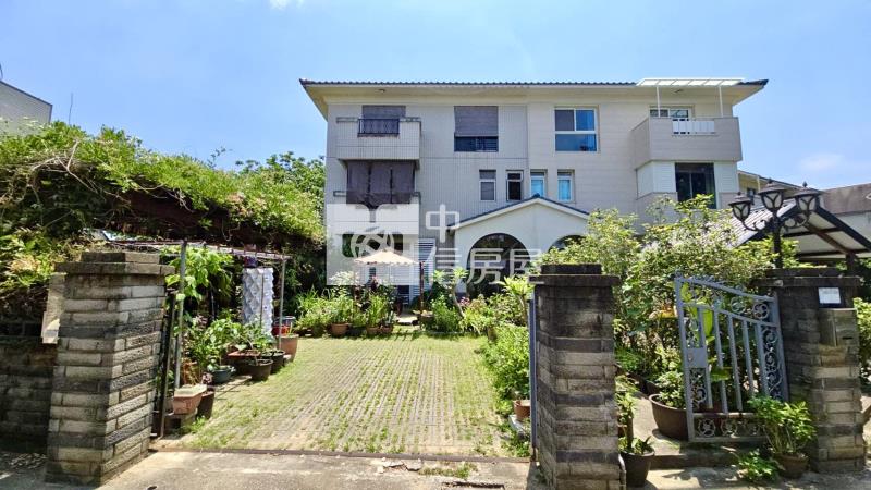園區美式庭園大別墅房屋室內格局與周邊環境