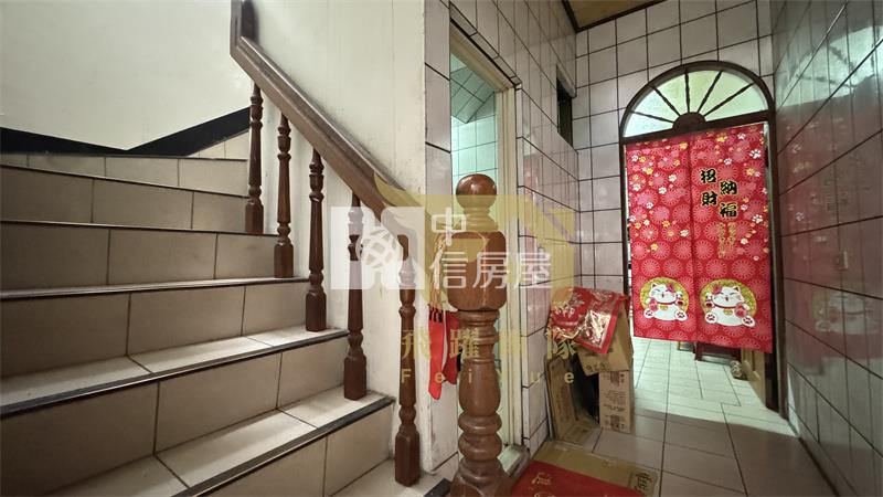 【專任】龍岡㊣忠貞市場商圈透天房屋室內格局與周邊環境