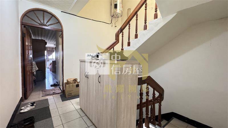 【專任】龍岡㊣忠貞市場商圈透天房屋室內格局與周邊環境