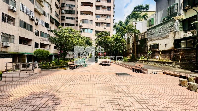 近捷運大慶蓮莊景觀三房房屋室內格局與周邊環境